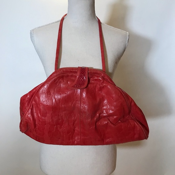 Vintage Red Leather purse - Picture 2 of 13